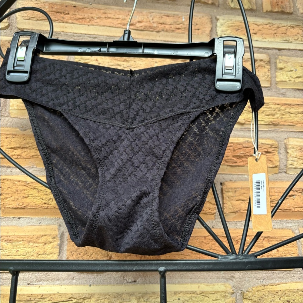 Skims logo mesh cheeky brief NWT - Picture 2 of 3